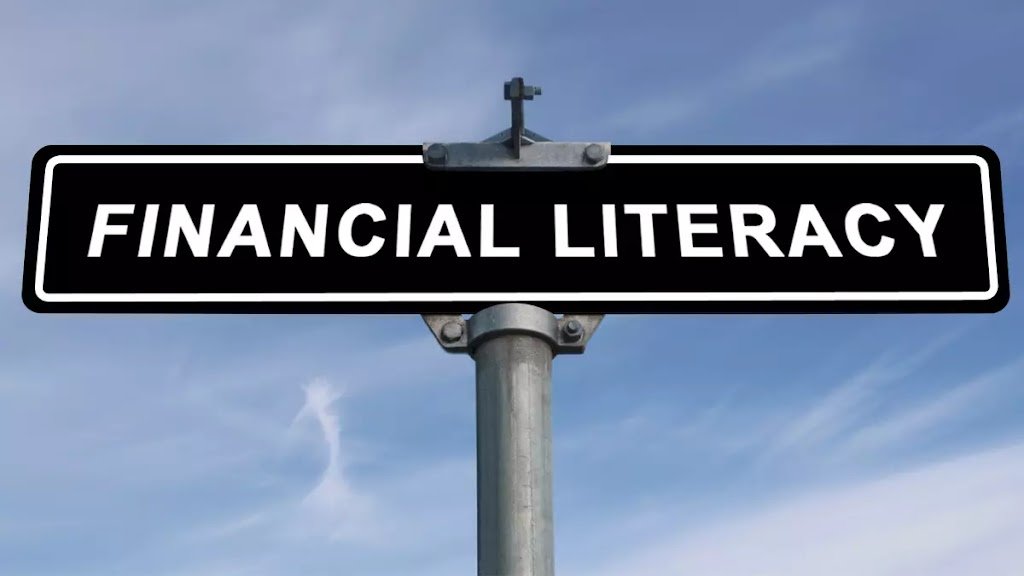 Financial Literacy for the Digital Age: Navigating the Complex World of Online Banking and Investing.